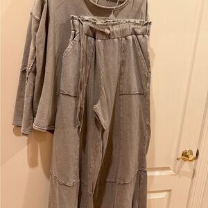 Stylish Grayish Tan Women's 2 piece Set